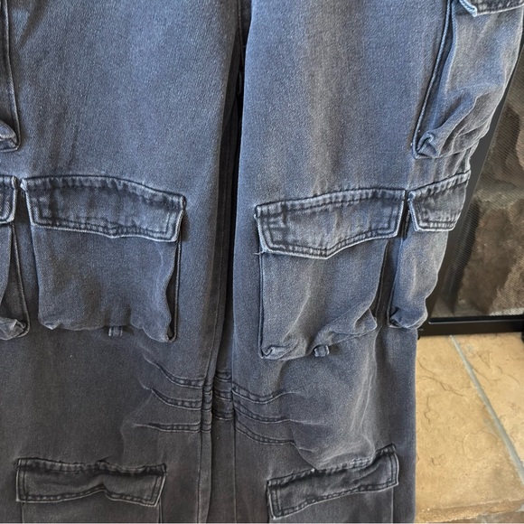 Stylish Gray Women's Cargo Overalls - Picture 4 of 11